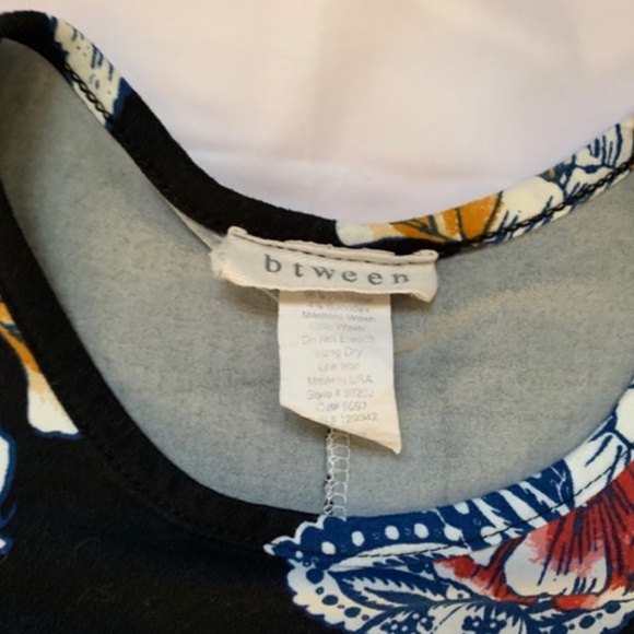 BTWEEN Black floral dress - Picture 2 of 2